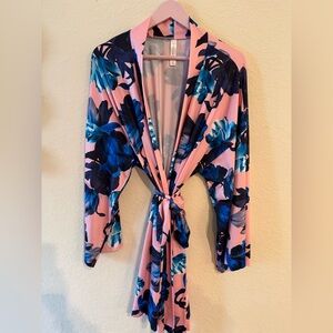 Cacique Women’s Pink Blue Floral Tie Robe Long Sleeve Size 18/20 Plus